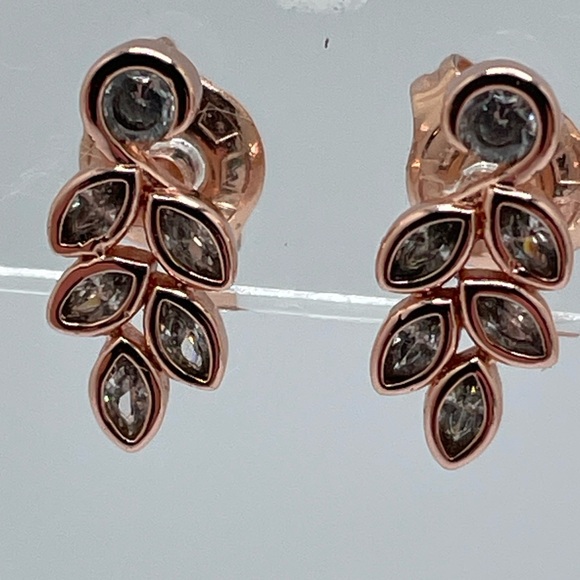 925 Rose Gold Coloured Earrings - Picture 1 of 5